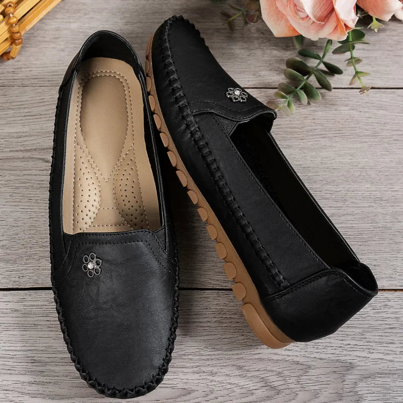 Comfortable Women's Loafers Laser Stitch Detail Flat Shoes Casual Comfortable Slip On Classic Trendy Streetwear