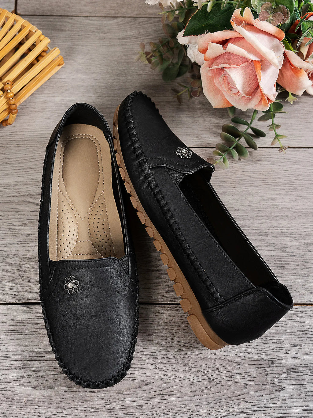 Comfortable Women's Loafers Laser Stitch Detail Flat Shoes Casual Comfortable Slip On Classic Trendy Streetwear