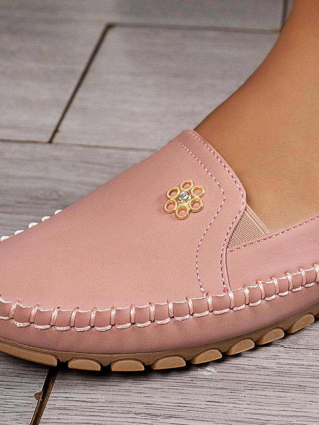 Comfortable Women's Loafers Laser Stitch Detail Flat Shoes Casual Comfortable Slip On Classic Trendy Streetwear